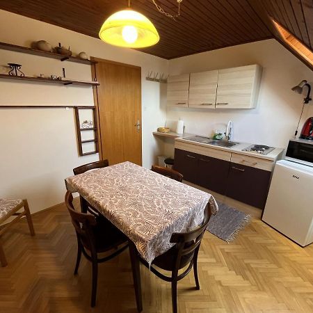 Cozzy Apartment In Nature Zagreb Ngoại thất bức ảnh